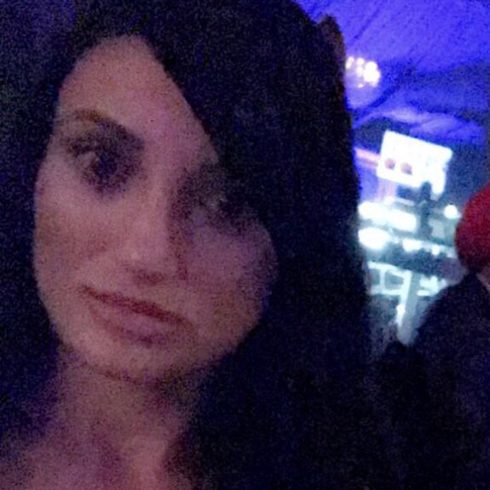 Meet your Posher, Erisa